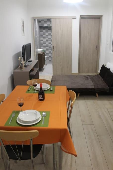 Ranias'S House 2 Lägenhet Pireus Exteriör bild